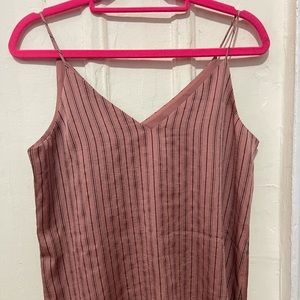 This top is really cute, very confortable.